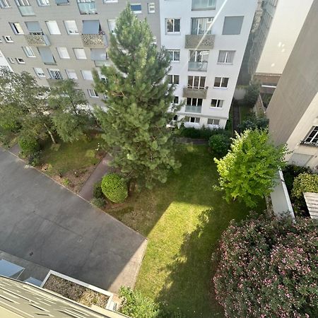 Appartement Meuble Tres Bien Situe ボローニュ・ビランクー エクステリア 写真